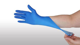 Innovative Healthcare Corp Exam Glove Pulse® LOGIC™ Small NonSterile Nitrile Standard Cuff Length Fully Textured Blue Chemo Tested - Case of 3000 - 173100-CS