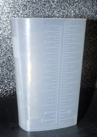 Care Line Graduated Container Triangular Polypropylene 1,000 mL (32 oz.) - Case of 200 - 06610005-CS