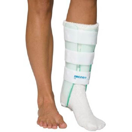 Patterson Medical Supply Leg Splint Aircast® One Size Fits Most Hook and Loop Closure 15-1/2 Inch Length Left Leg - Each - 55004601-EA