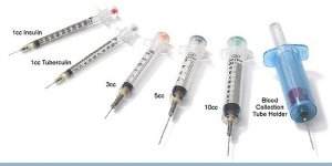 Healthfirst Safety Hypodermic Syringe with Needle VanishPoint® 10 mL 1-1/2 Inch 21 Gauge Retractable Safety Needle Regular Wall - Each - 1005250-EA