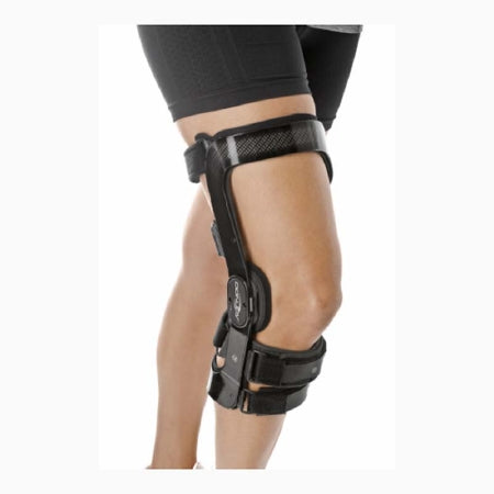 DJO Knee Brace OA FullForce® Medial Small D-Ring / Hook and Loop Strap Closure 15-1/2 to 18-1/2 Inch Thigh Circumference / 13 to 14 Inch Knee Circumference / 12 to 14 Inch Calf Circumference Left Knee - Each - 11-1579-2-EA